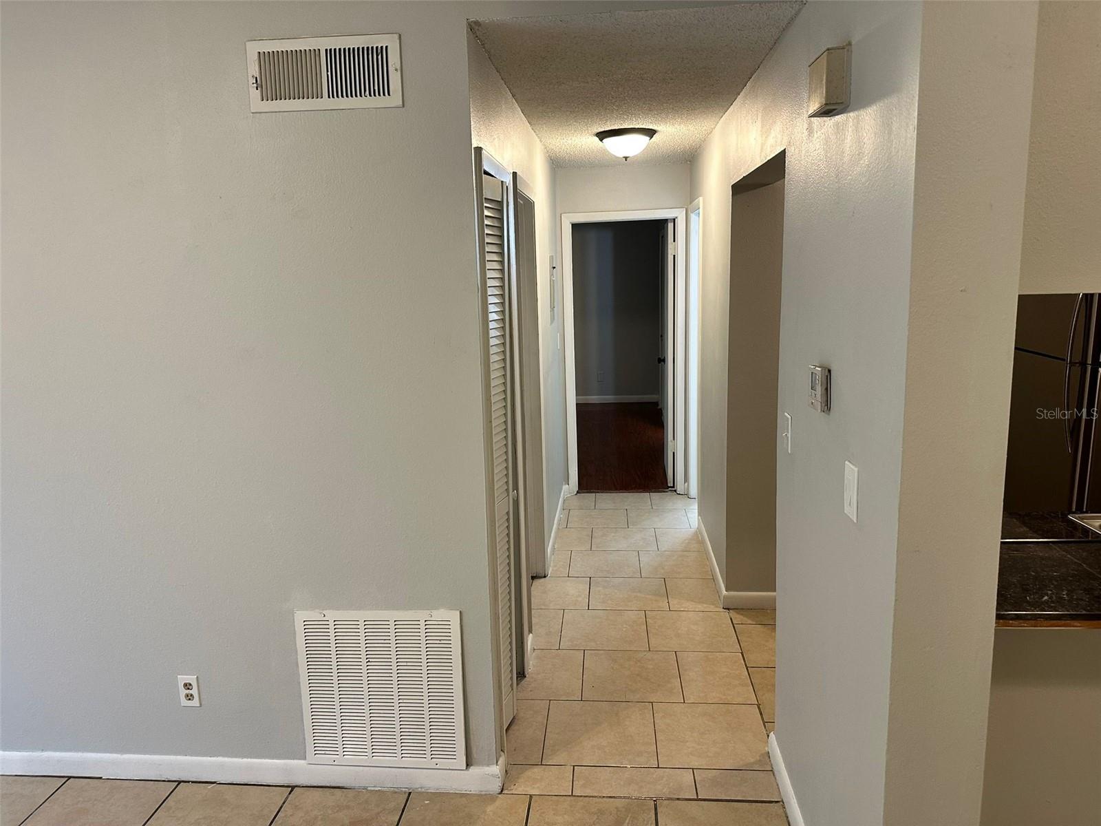 Image 6 of 10 For 5219 Via Hacienda Circle  211