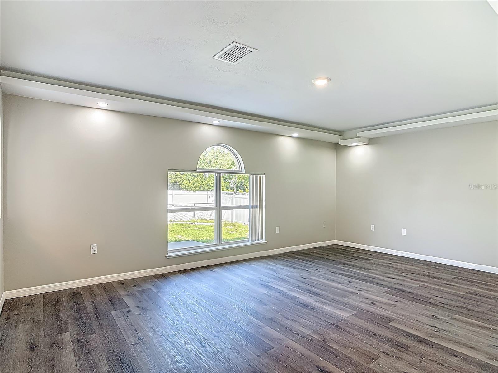 Image 12 of 70 For 2820 Waco Drive