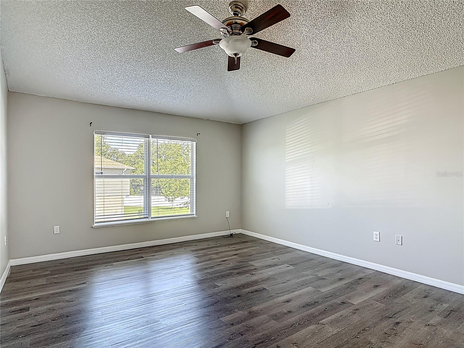 Image 41 of 70 For 2820 Waco Drive