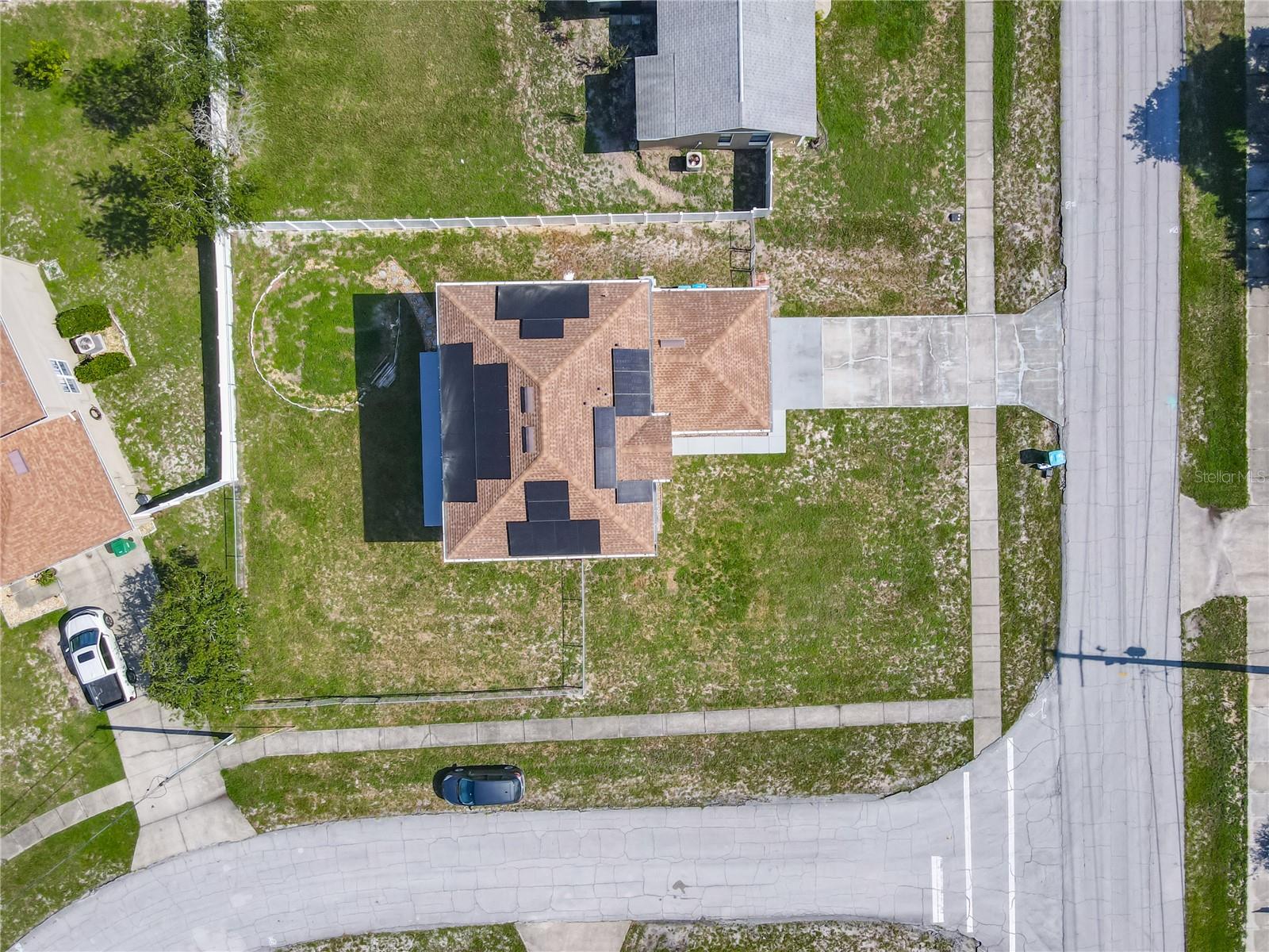 Image 5 of 70 For 2820 Waco Drive