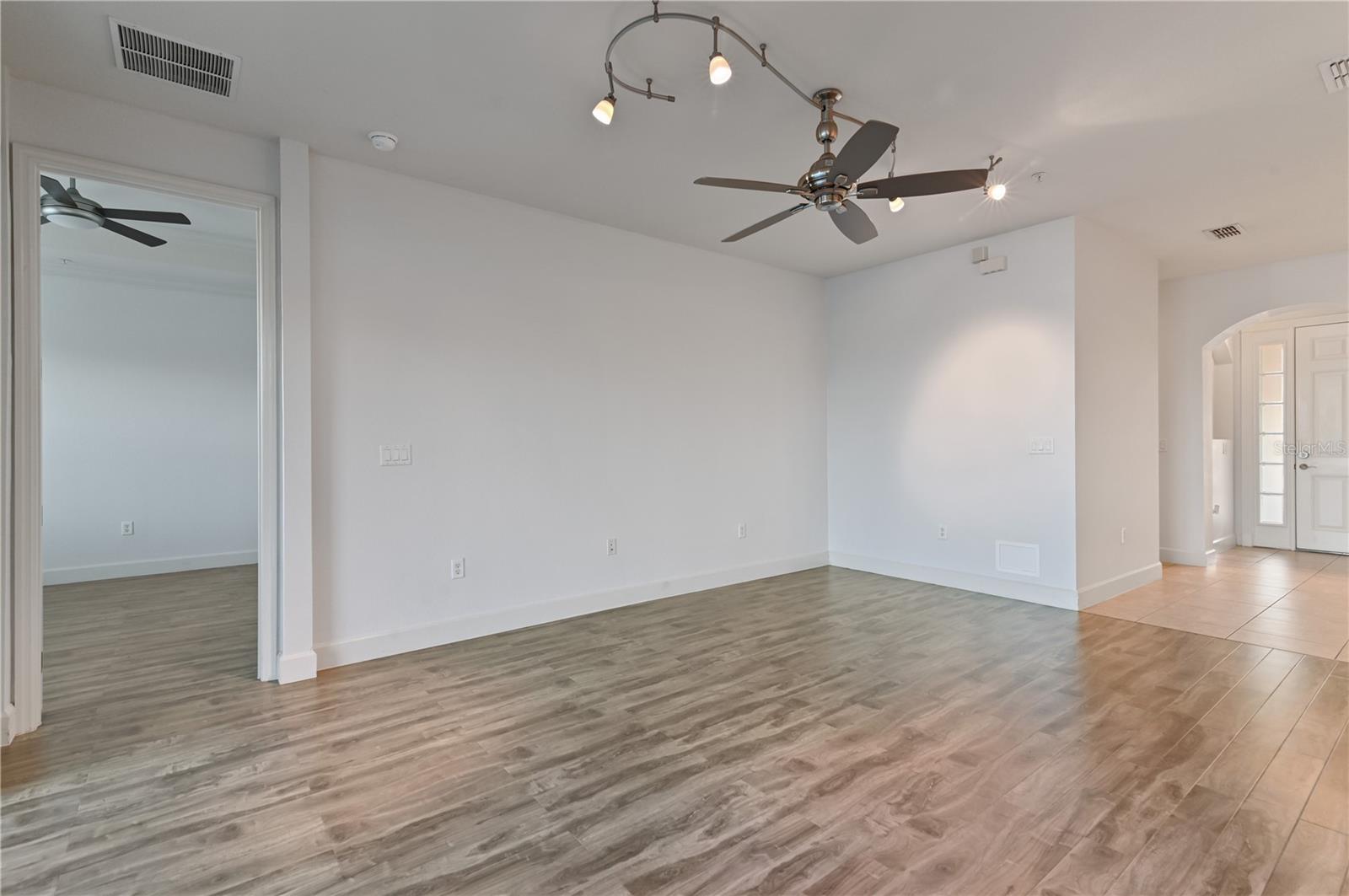 Image 21 of 63 For 2501 Harwich Drive