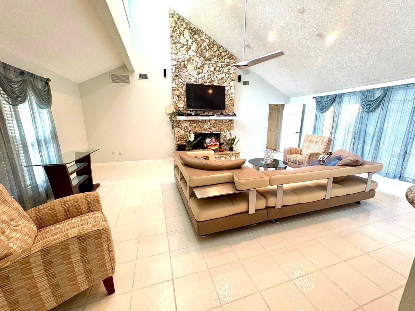 Image 8 of 10 For 1307 Sweetwater Club Boulevard
