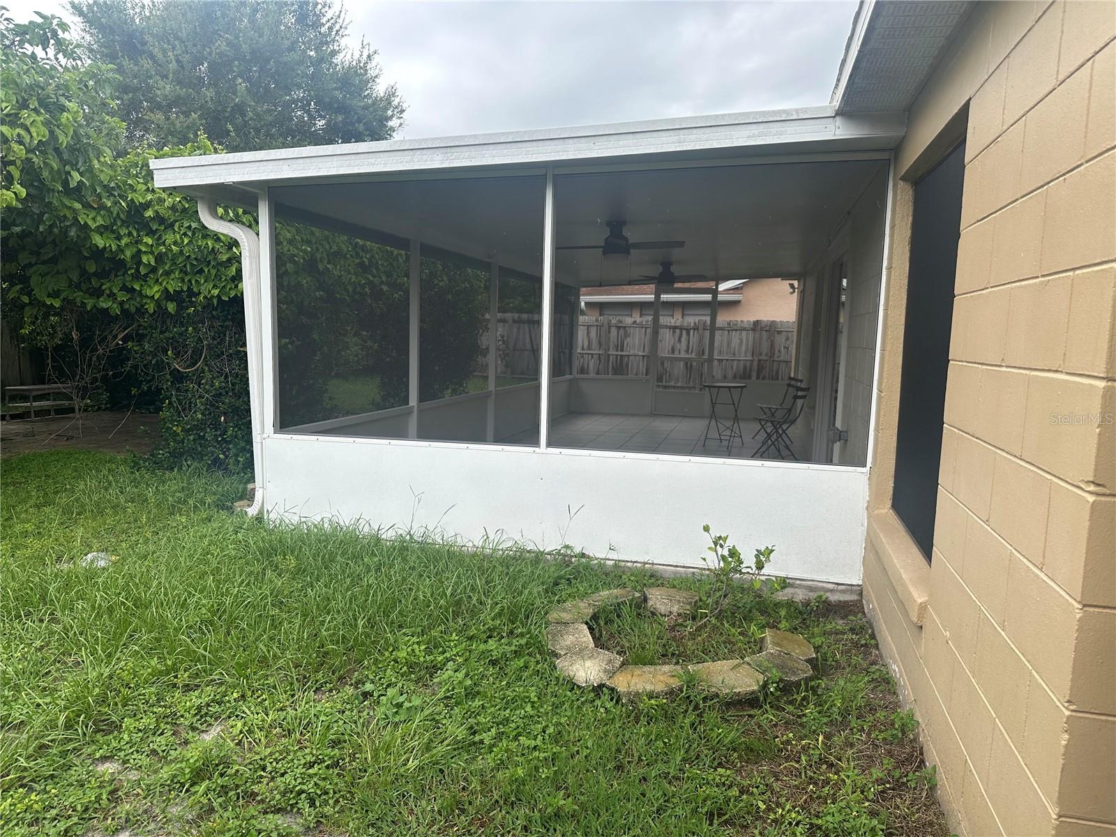 Image 12 of 14 For 712 Leonardo Court