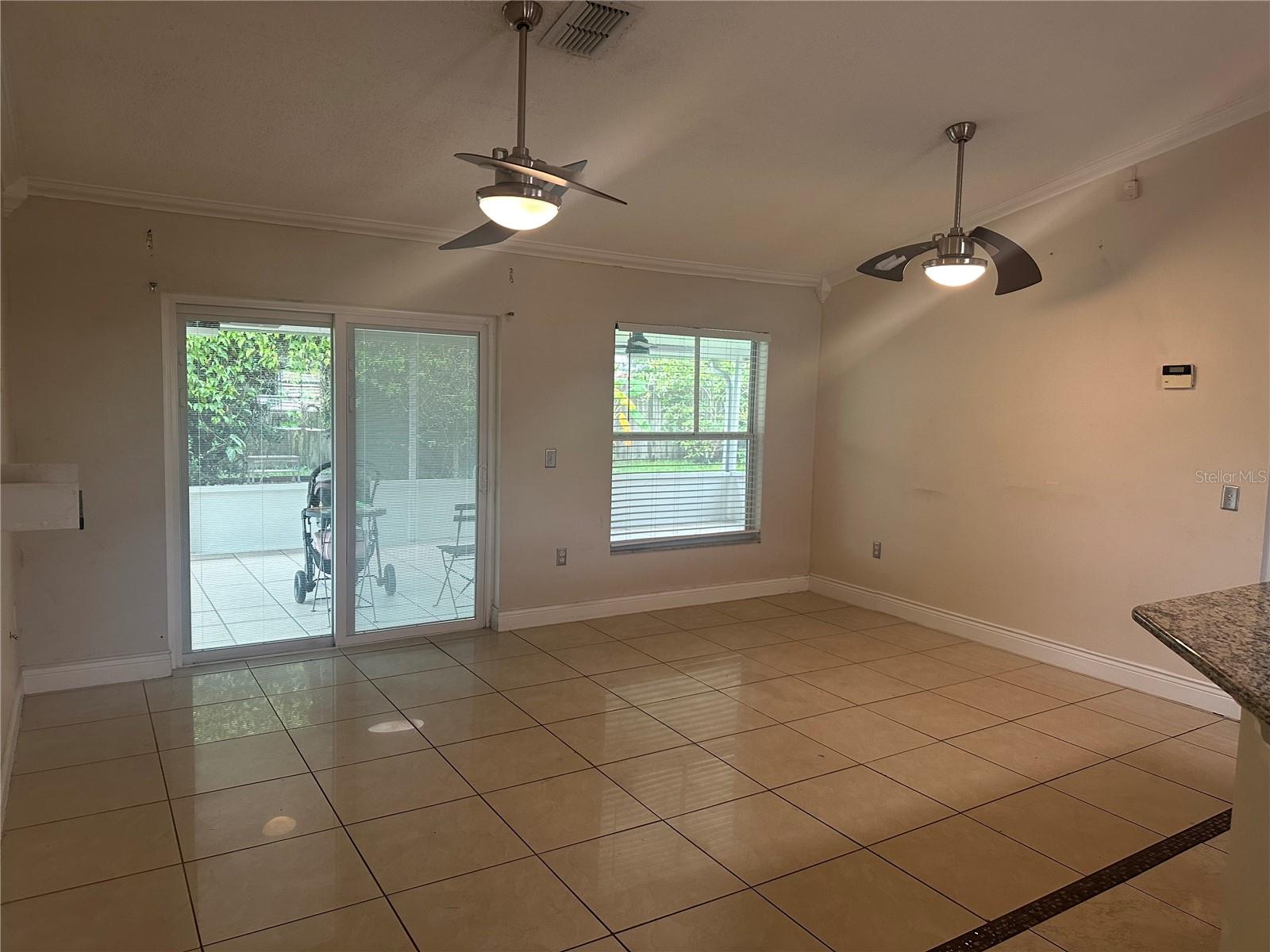 Image 6 of 14 For 712 Leonardo Court