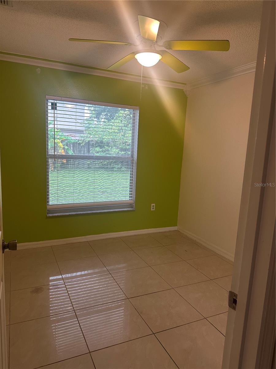 Image 7 of 14 For 712 Leonardo Court
