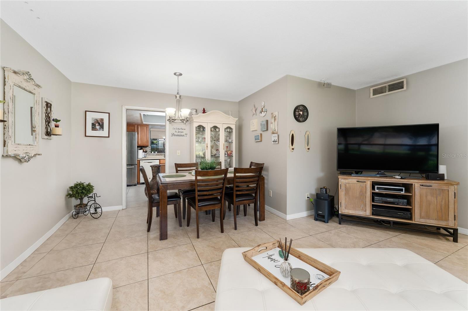 Image 18 of 38 For 7022 Talbot Drive