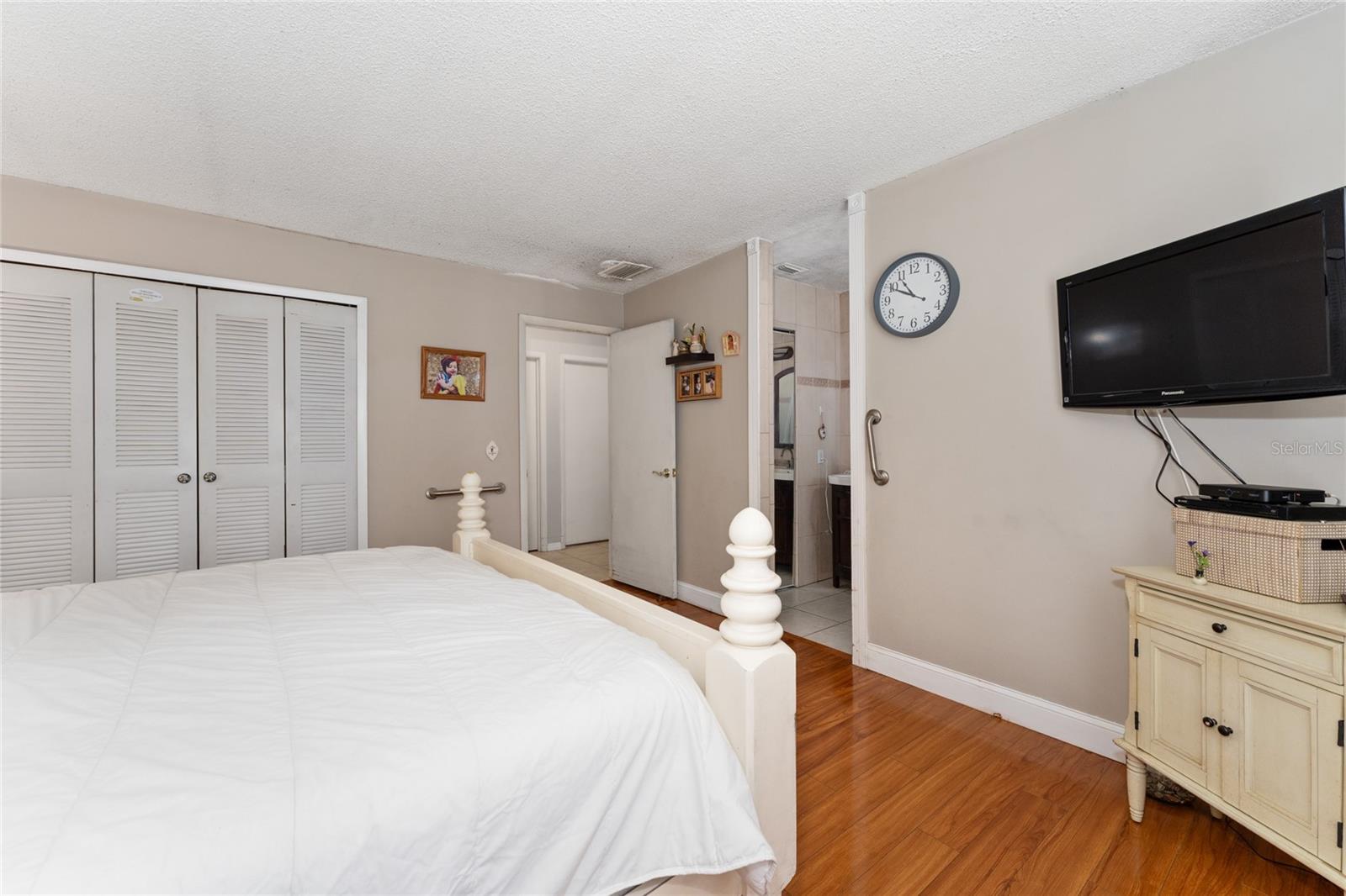 Image 27 of 38 For 7022 Talbot Drive