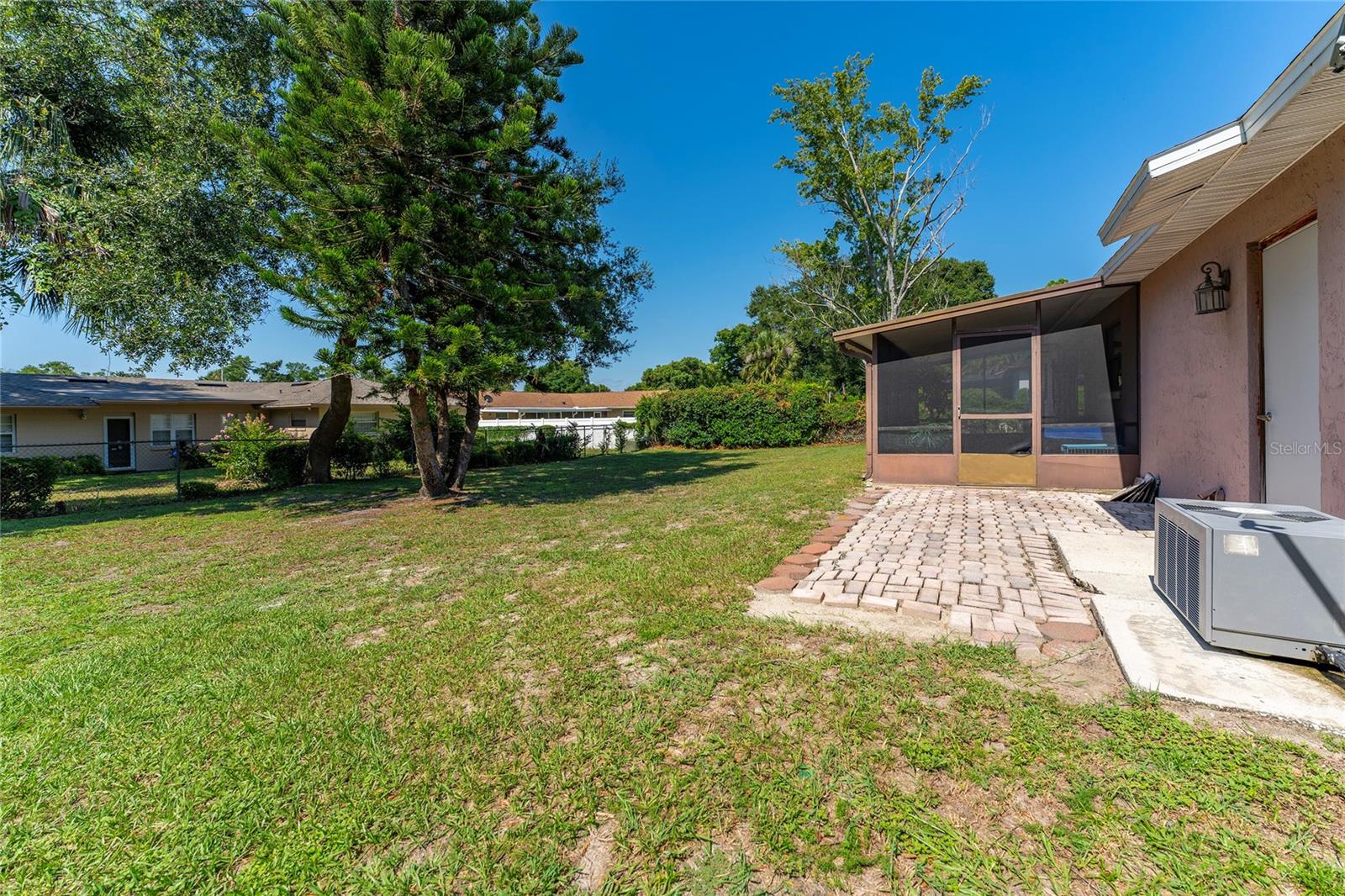 Image 35 of 38 For 7022 Talbot Drive