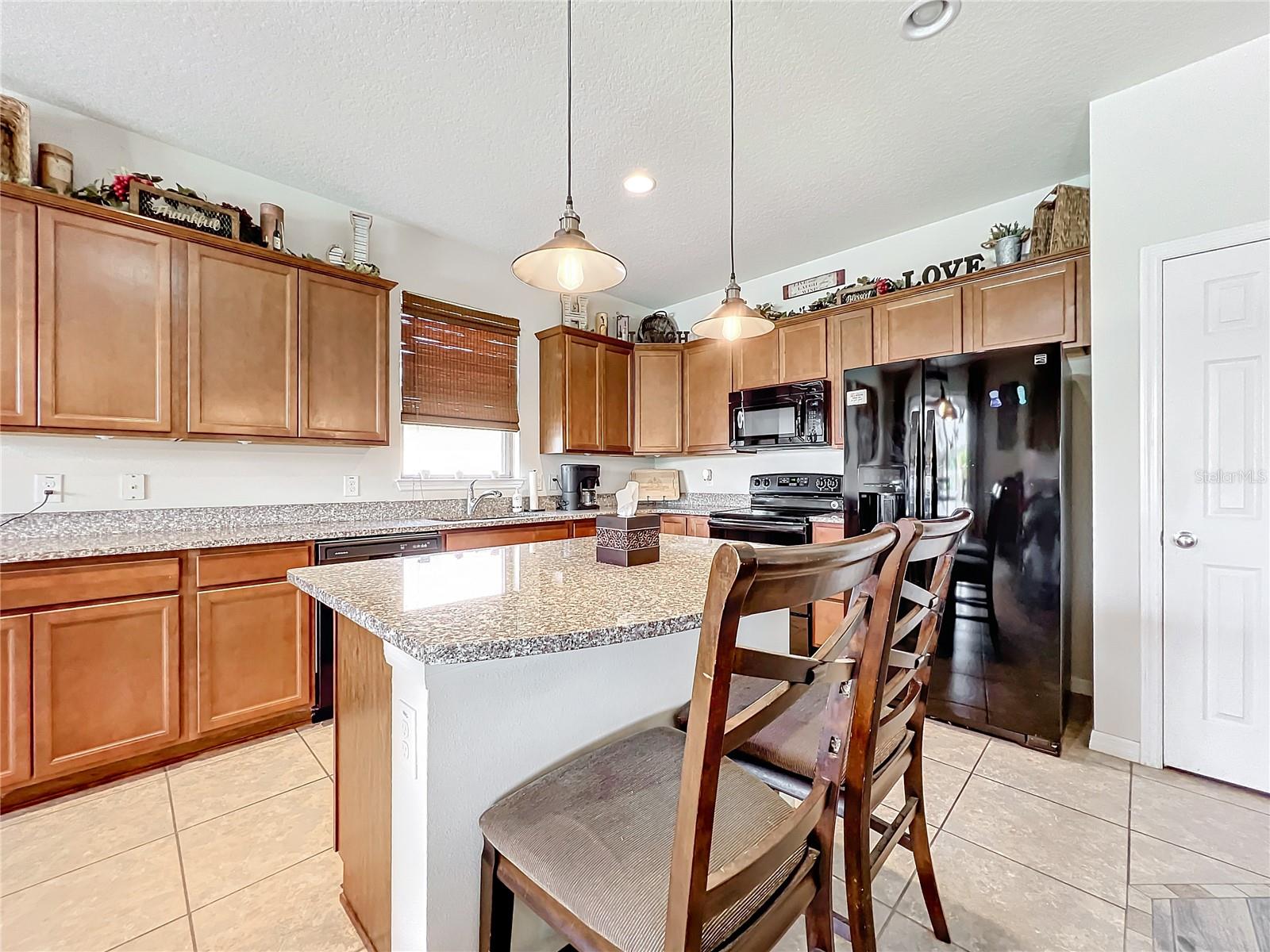 Image 19 of 48 For 8804 Hinsdale Heights Drive