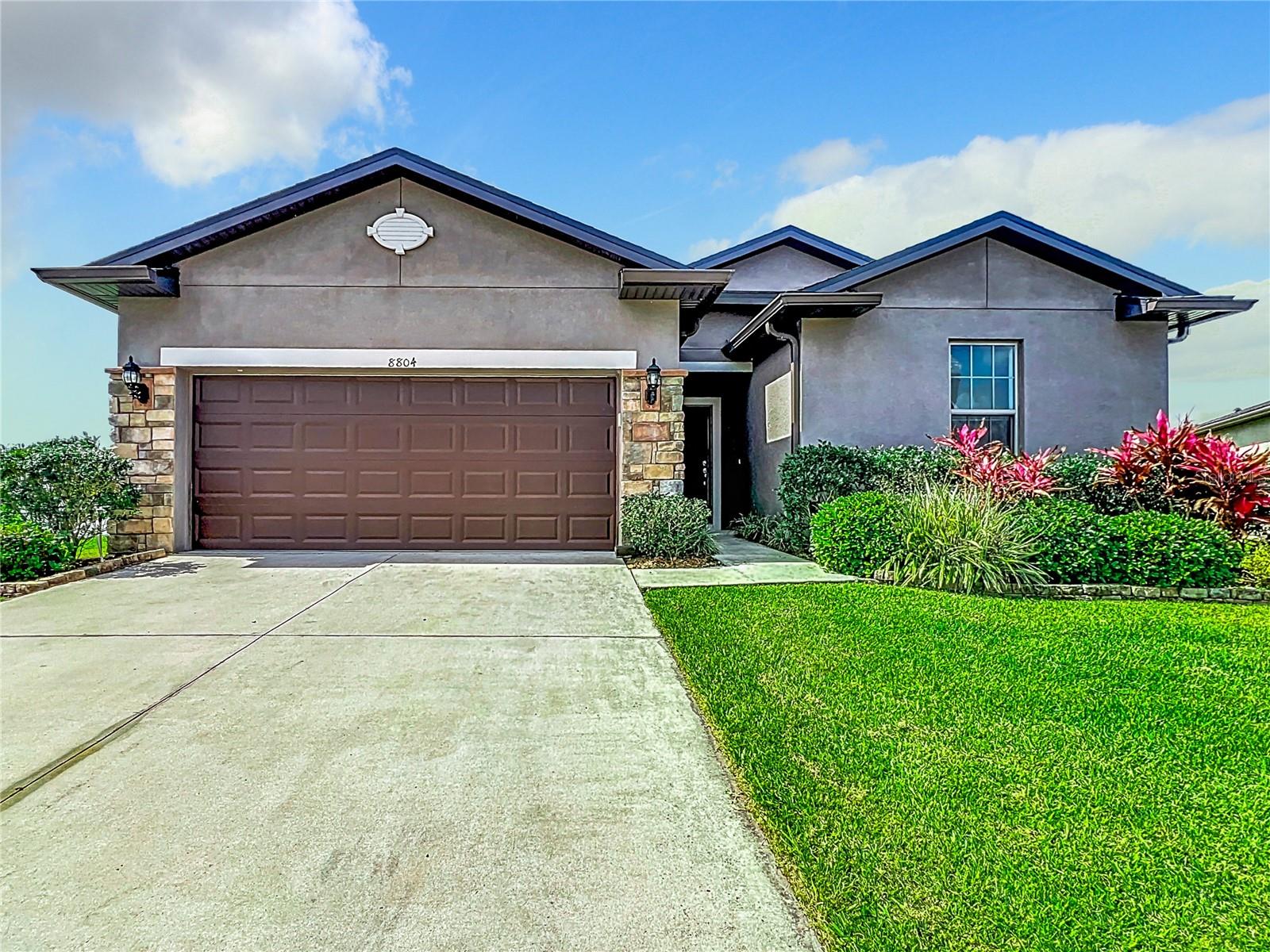 Image 3 of 12 For 8804 Hinsdale Heights Drive