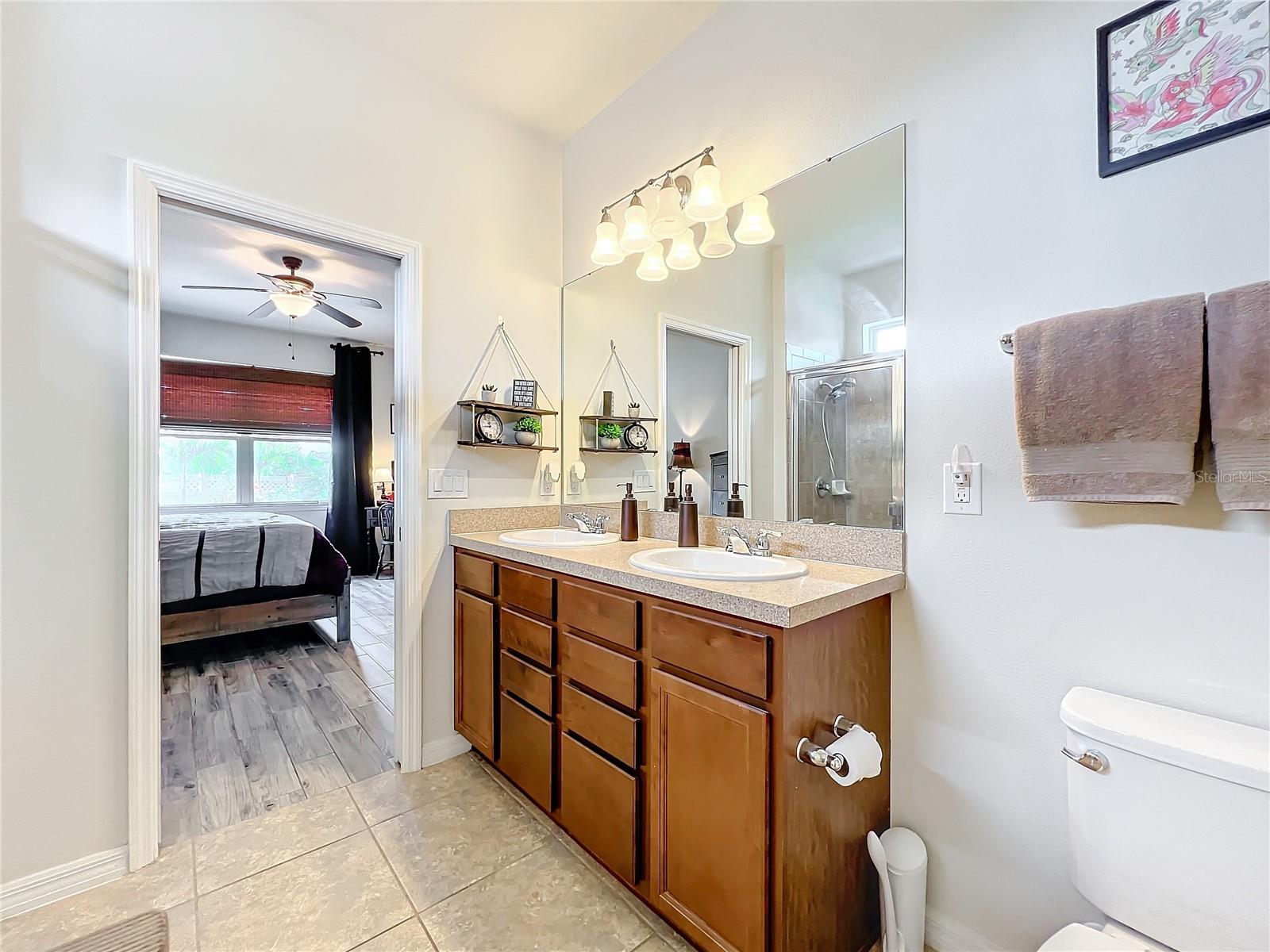 Image 33 of 48 For 8804 Hinsdale Heights Drive