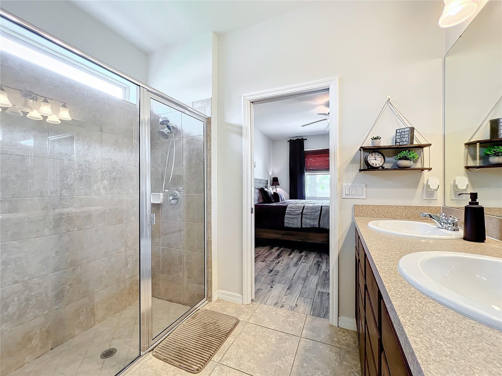 Image 34 of 48 For 8804 Hinsdale Heights Drive