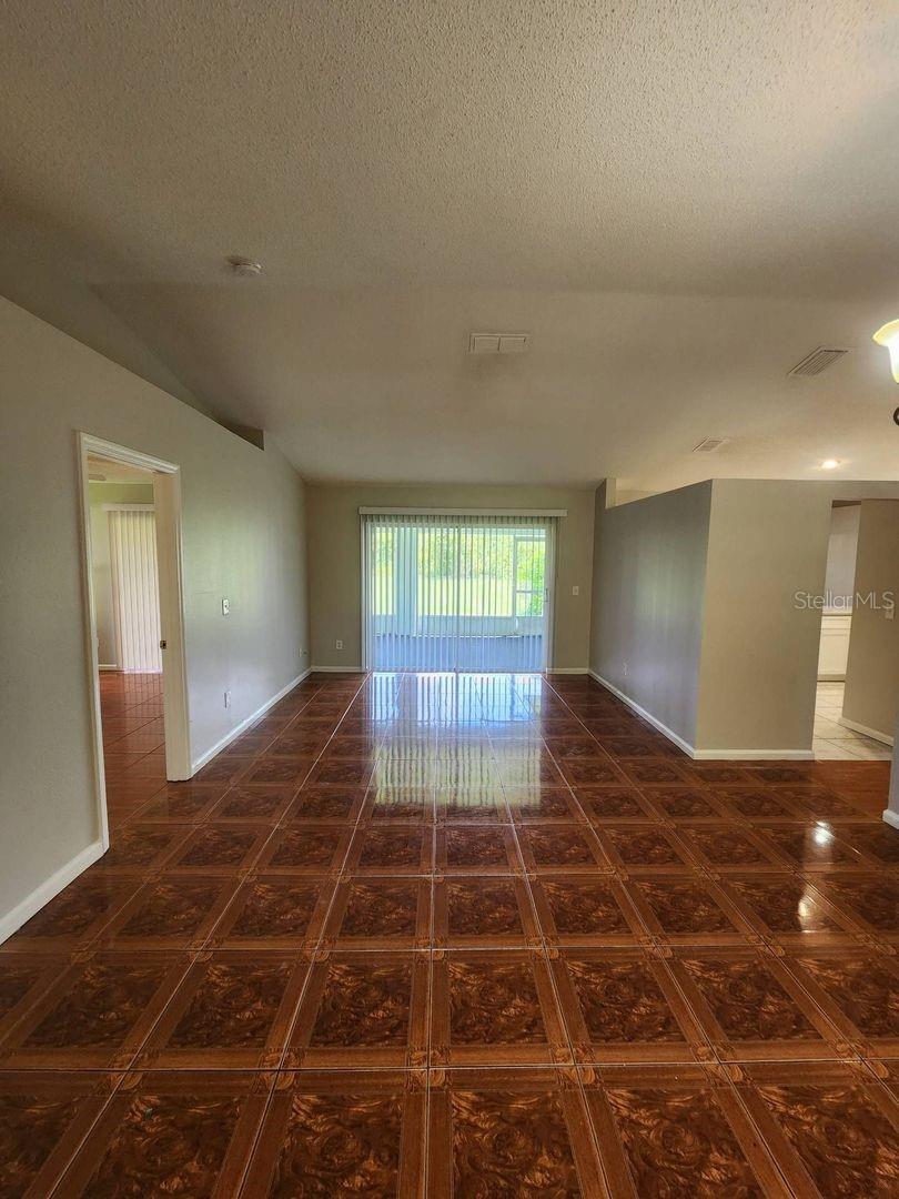 Image 18 of 51 For 801 Hazel Grove Court