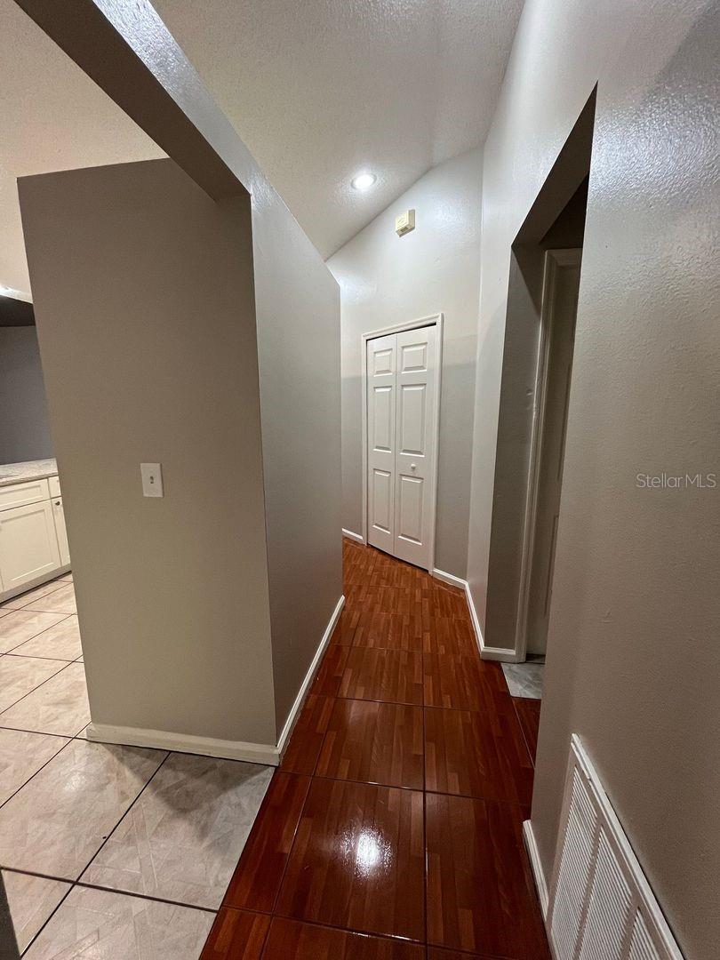 Image 30 of 51 For 801 Hazel Grove Court