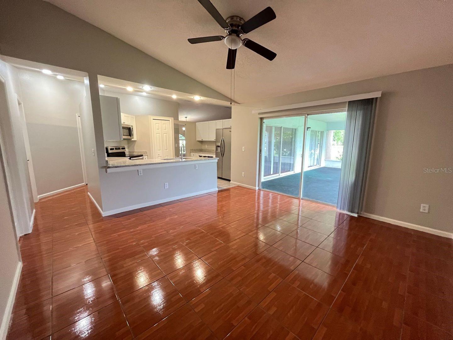 Image 5 of 51 For 801 Hazel Grove Court