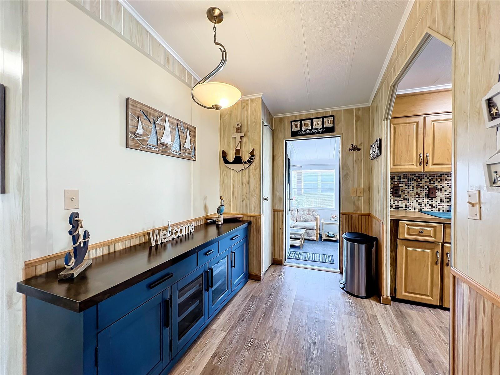 Image 12 of 47 For 6782 Brentwood Drive Ne