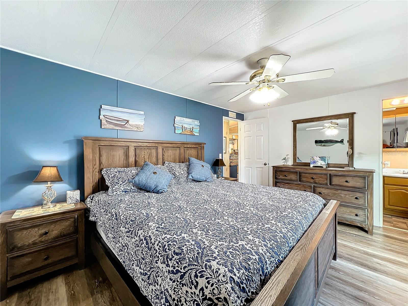 Image 19 of 47 For 6782 Brentwood Drive Ne