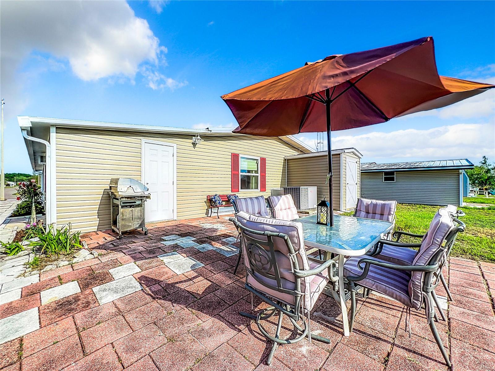 Image 34 of 47 For 6782 Brentwood Drive Ne