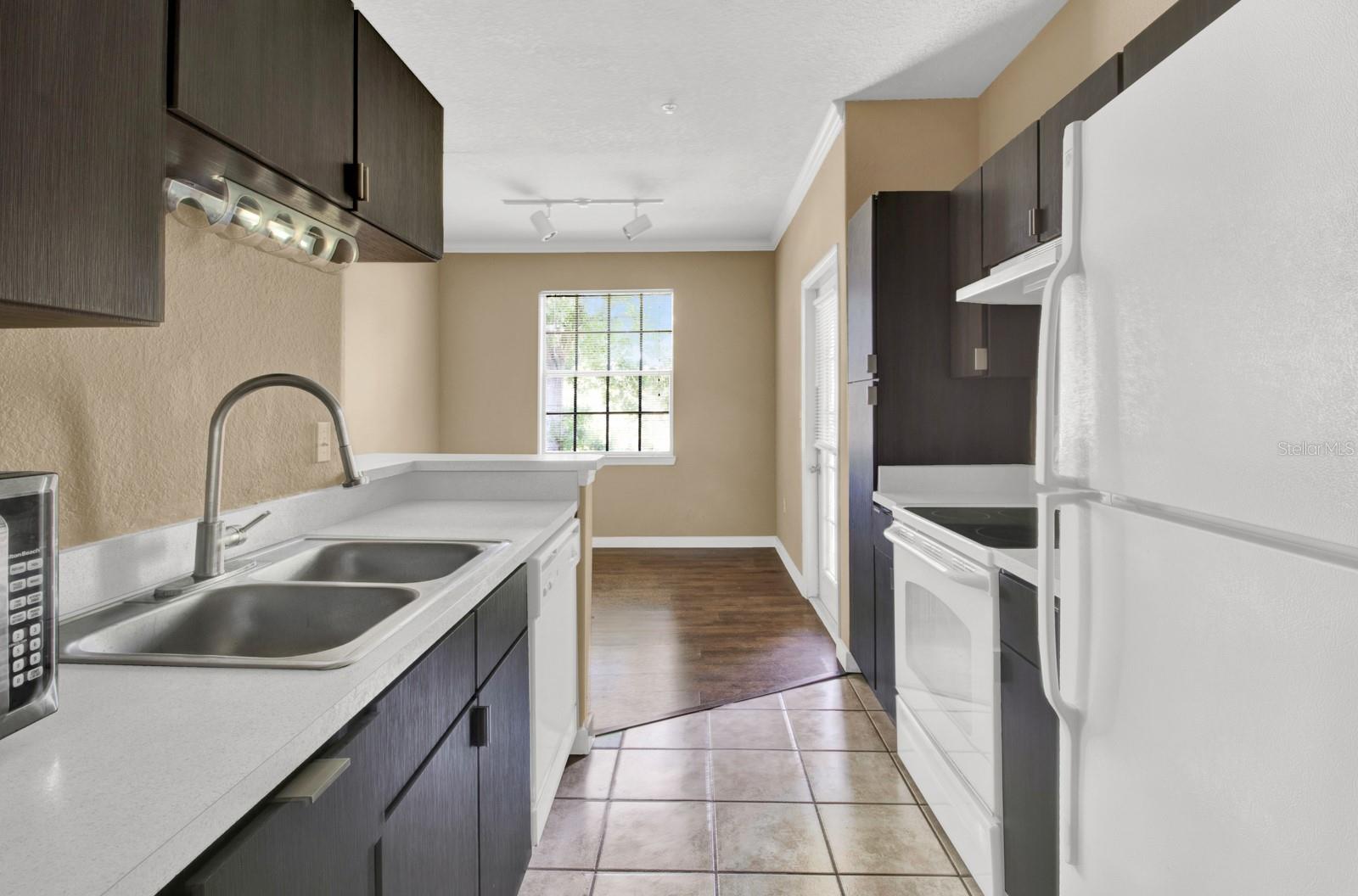 Image 4 of 8 For 2598 Robert Trent Jones Drive 1033