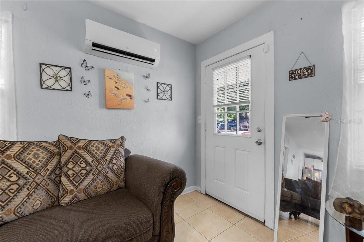 Image 11 of 23 For 3393 Avenue J Nw