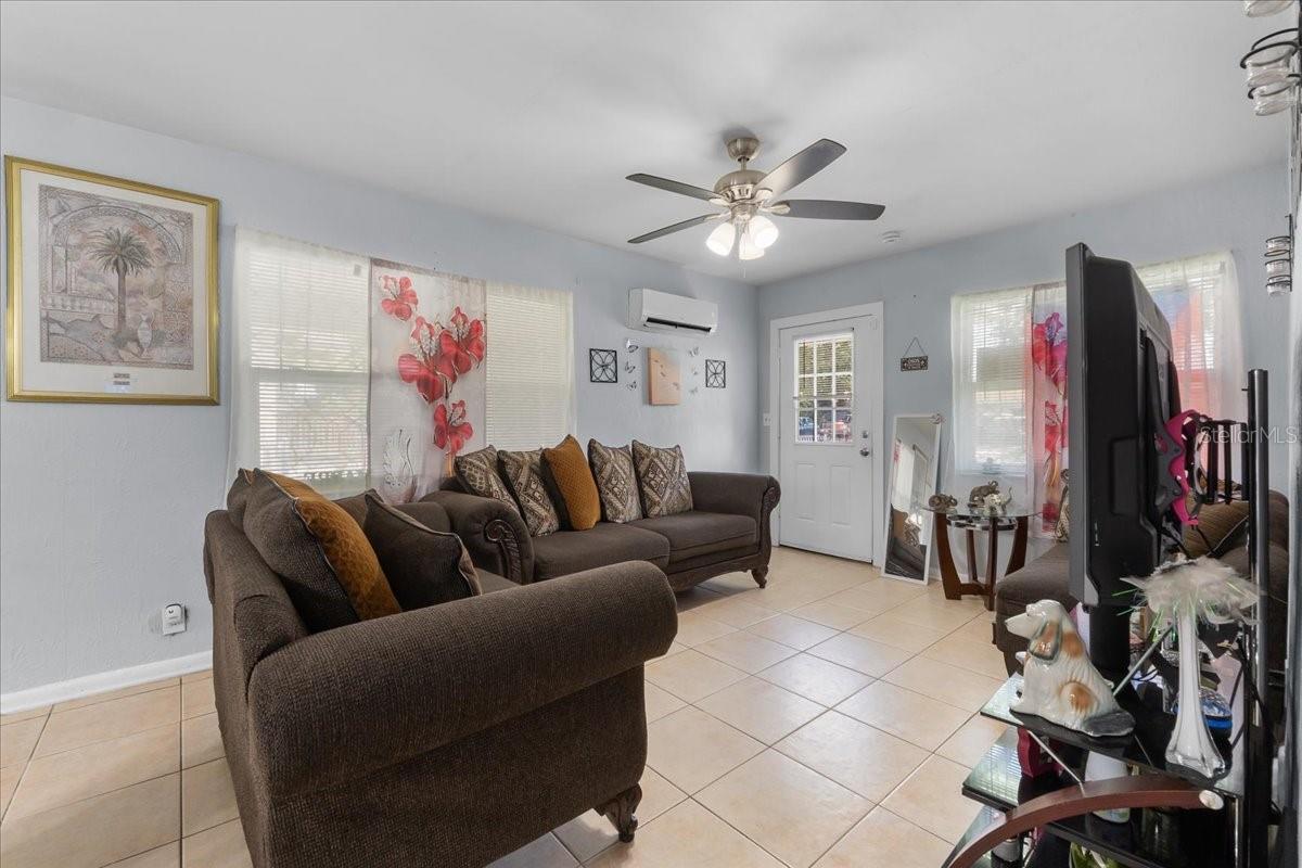 Image 9 of 23 For 3393 Avenue J Nw
