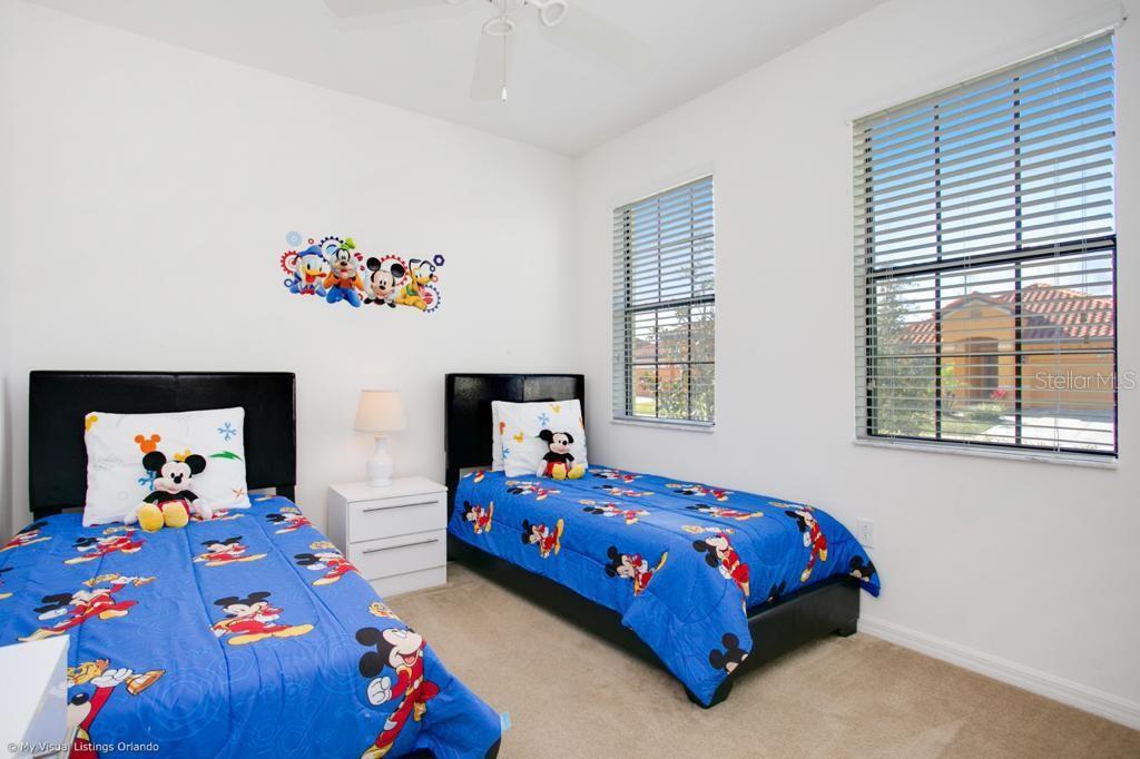 Image 14 of 28 For 2505 Rosemont Circle