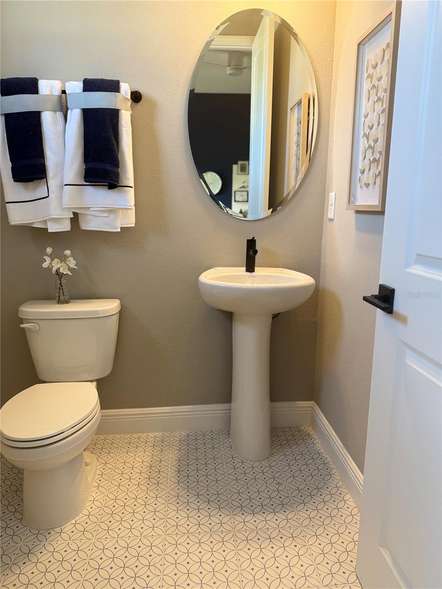 Image 16 of 91 For 2948 Scout Street