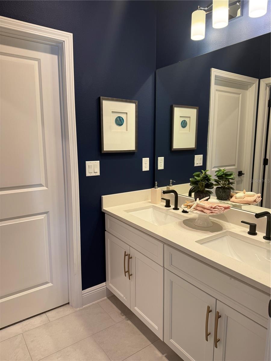 Image 70 of 91 For 2948 Scout Street
