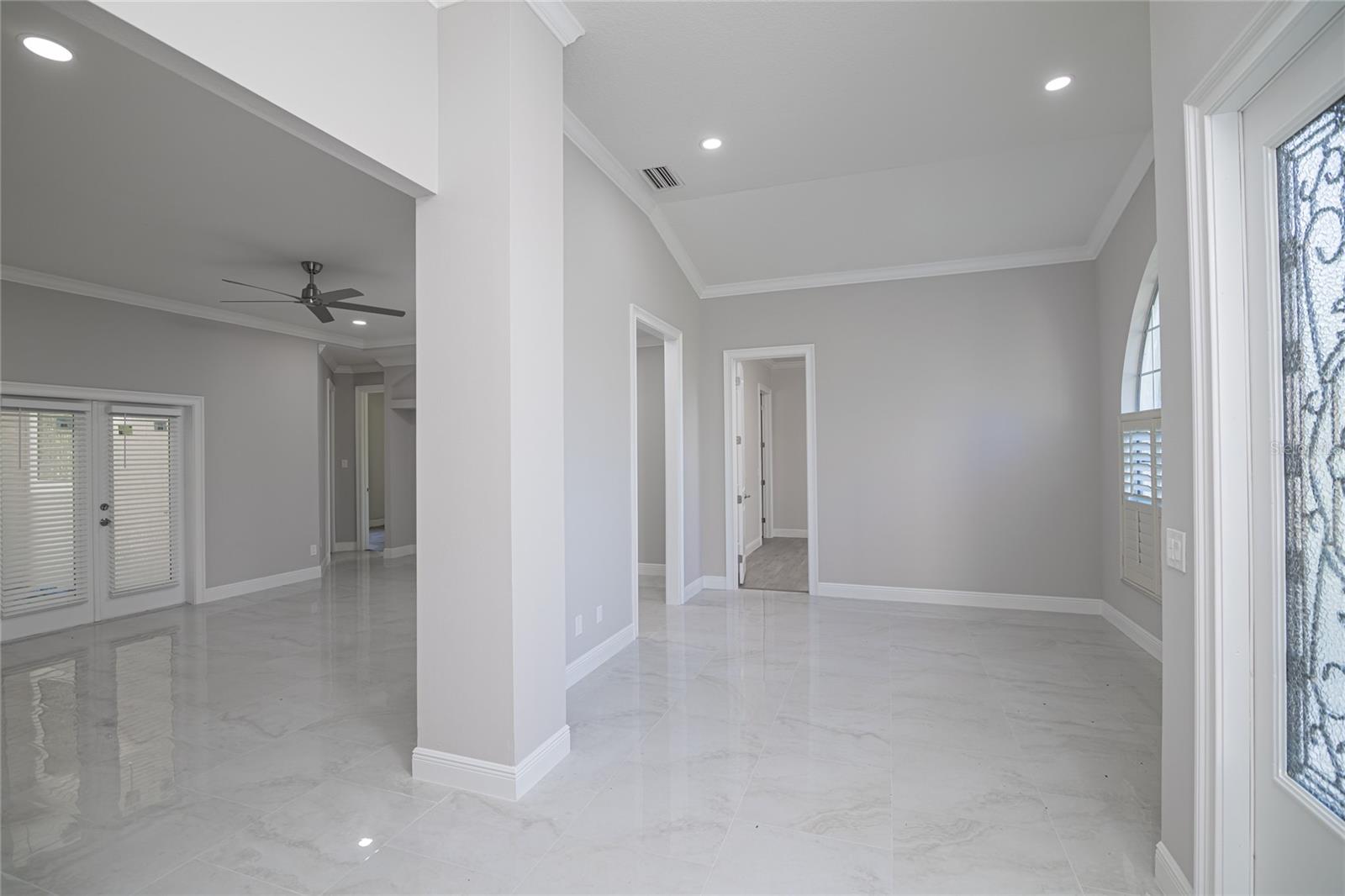 Image 20 of 48 For 3051 Granada Boulevard