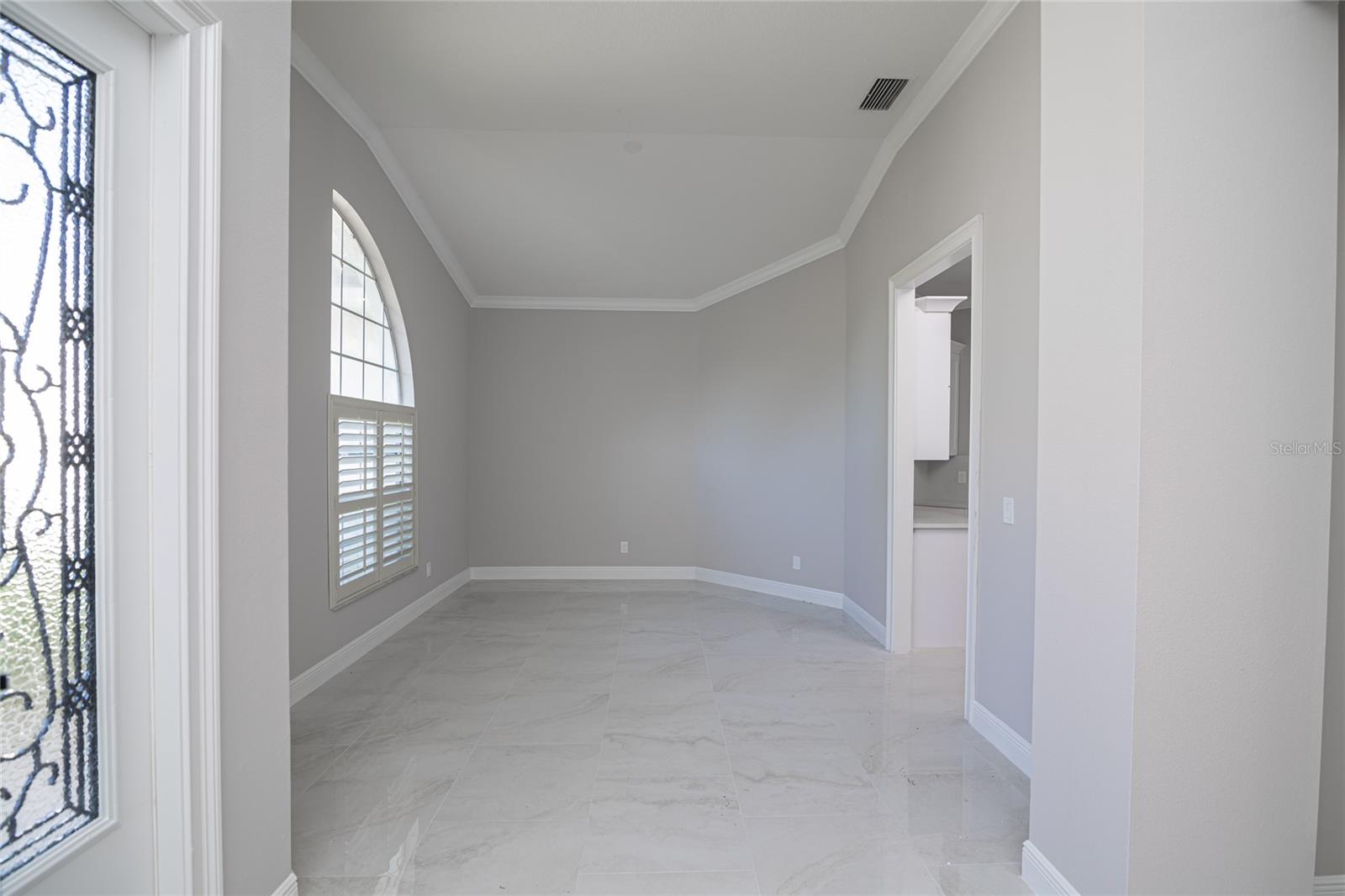 Image 22 of 48 For 3051 Granada Boulevard