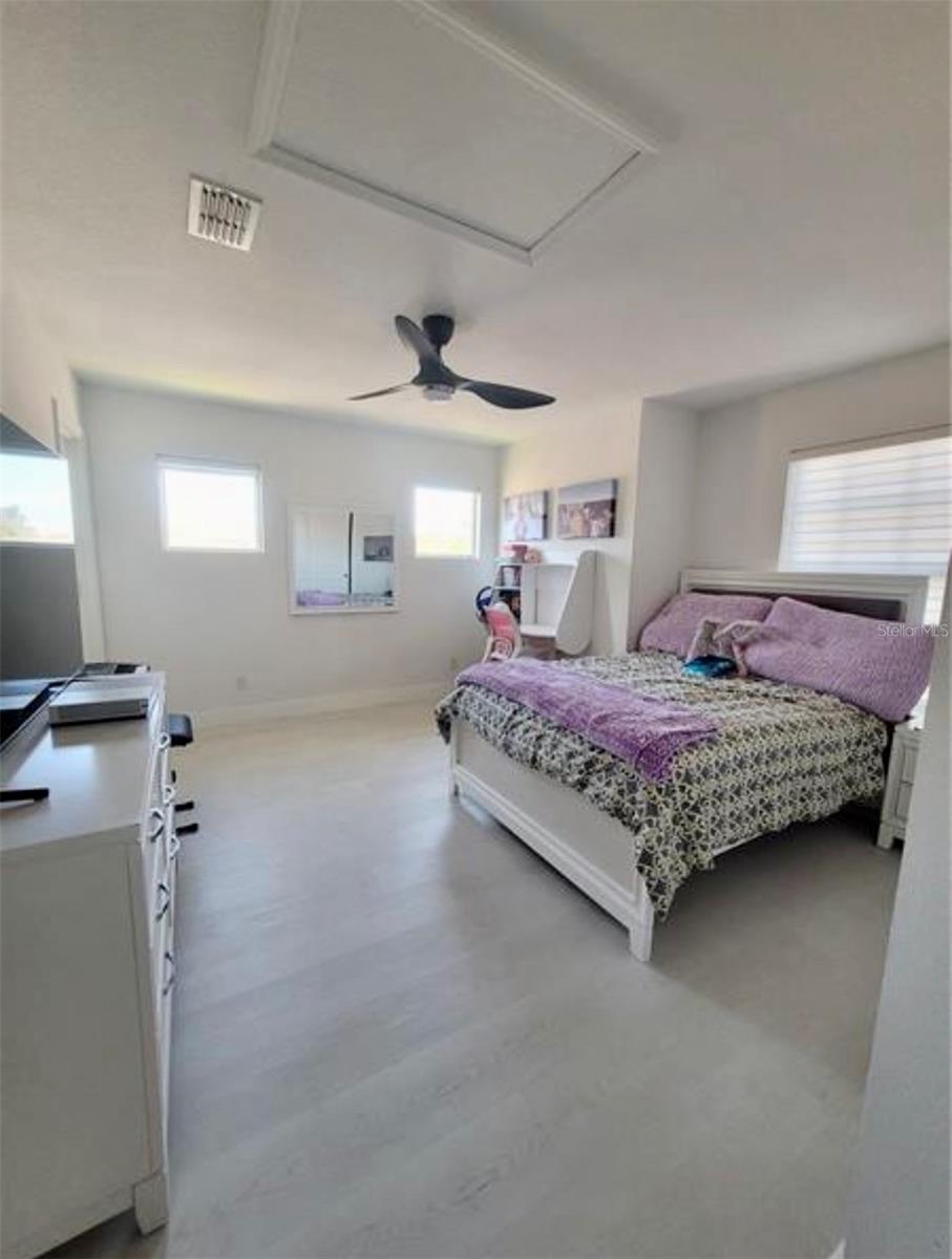 Image 26 of 30 For 7628 Brofield Avenue