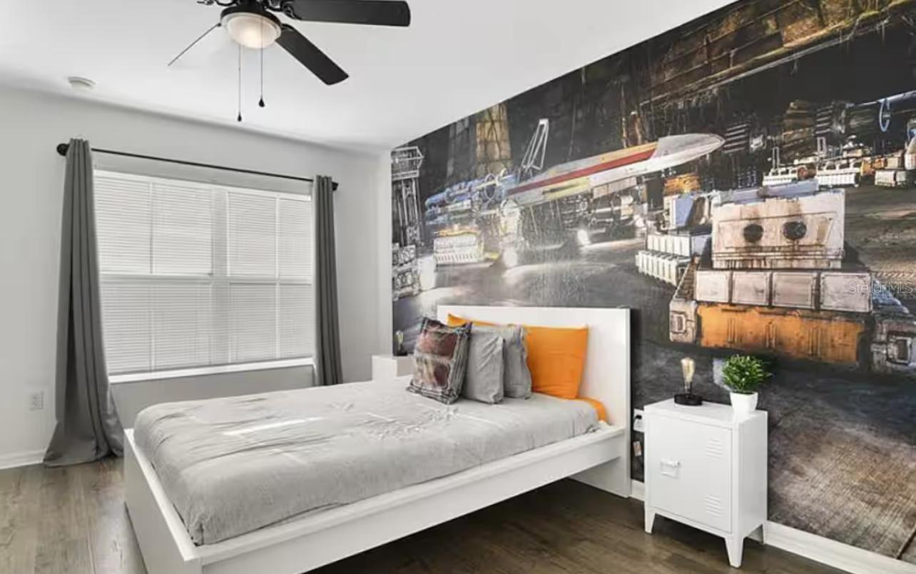 Image 11 of 21 For 4560 Yellowgold Road E 105