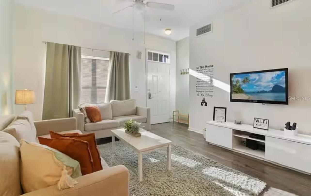 Image 13 of 21 For 4560 Yellowgold Road E 105