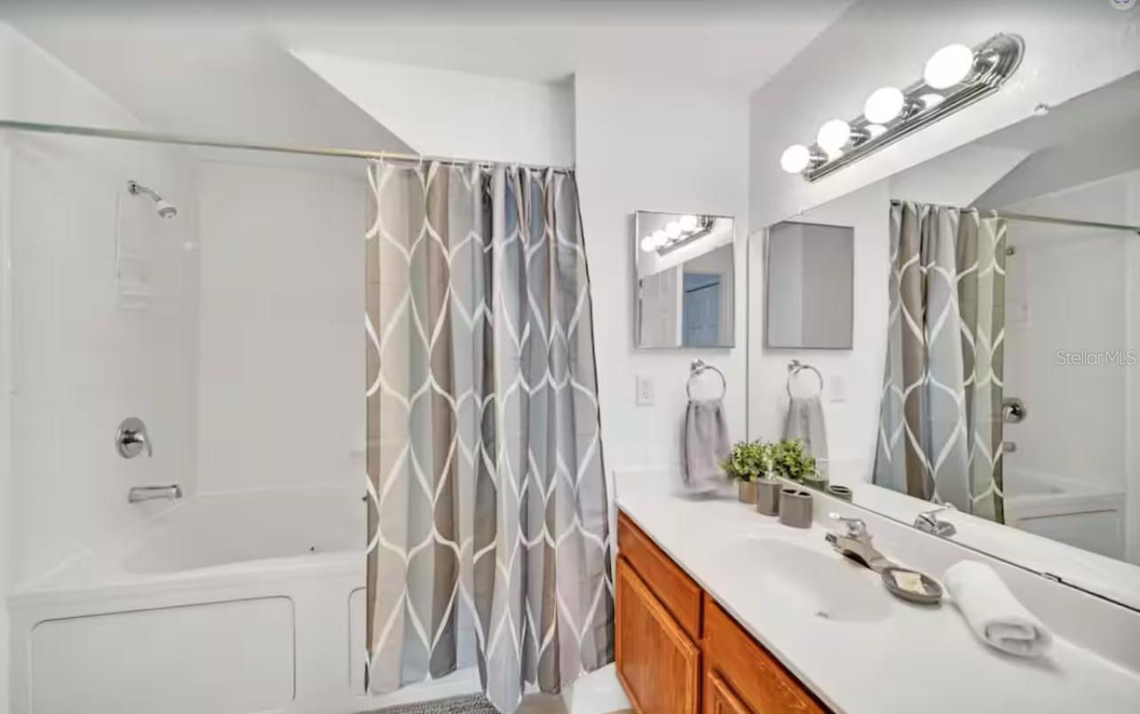 Image 8 of 21 For 4560 Yellowgold Road E 105