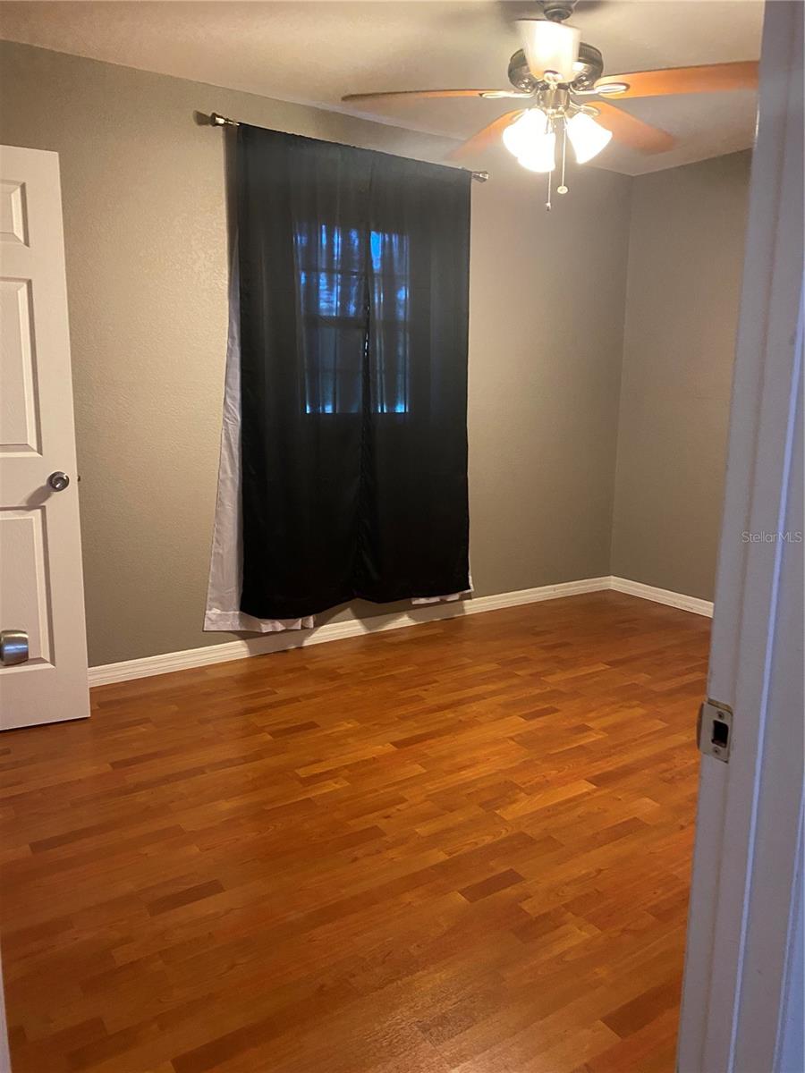 Image 10 of 17 For 511 Carolina Avenue