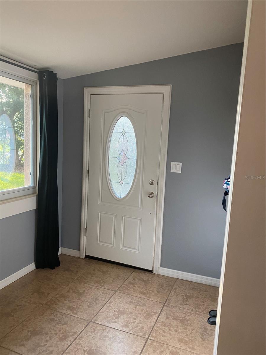 Image 3 of 17 For 511 Carolina Avenue