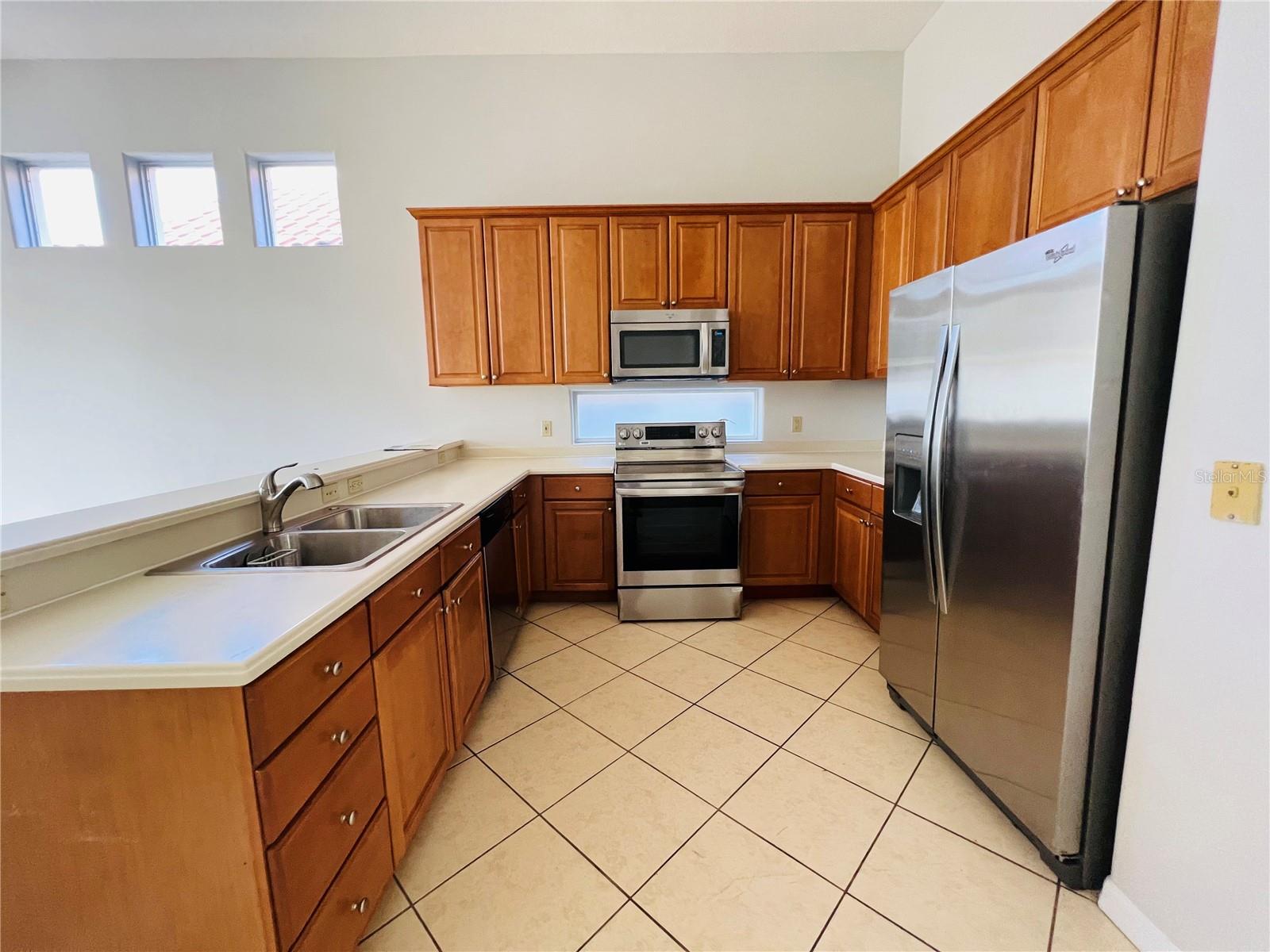 Image 12 of 28 For 8413 Saint Marino Boulevard