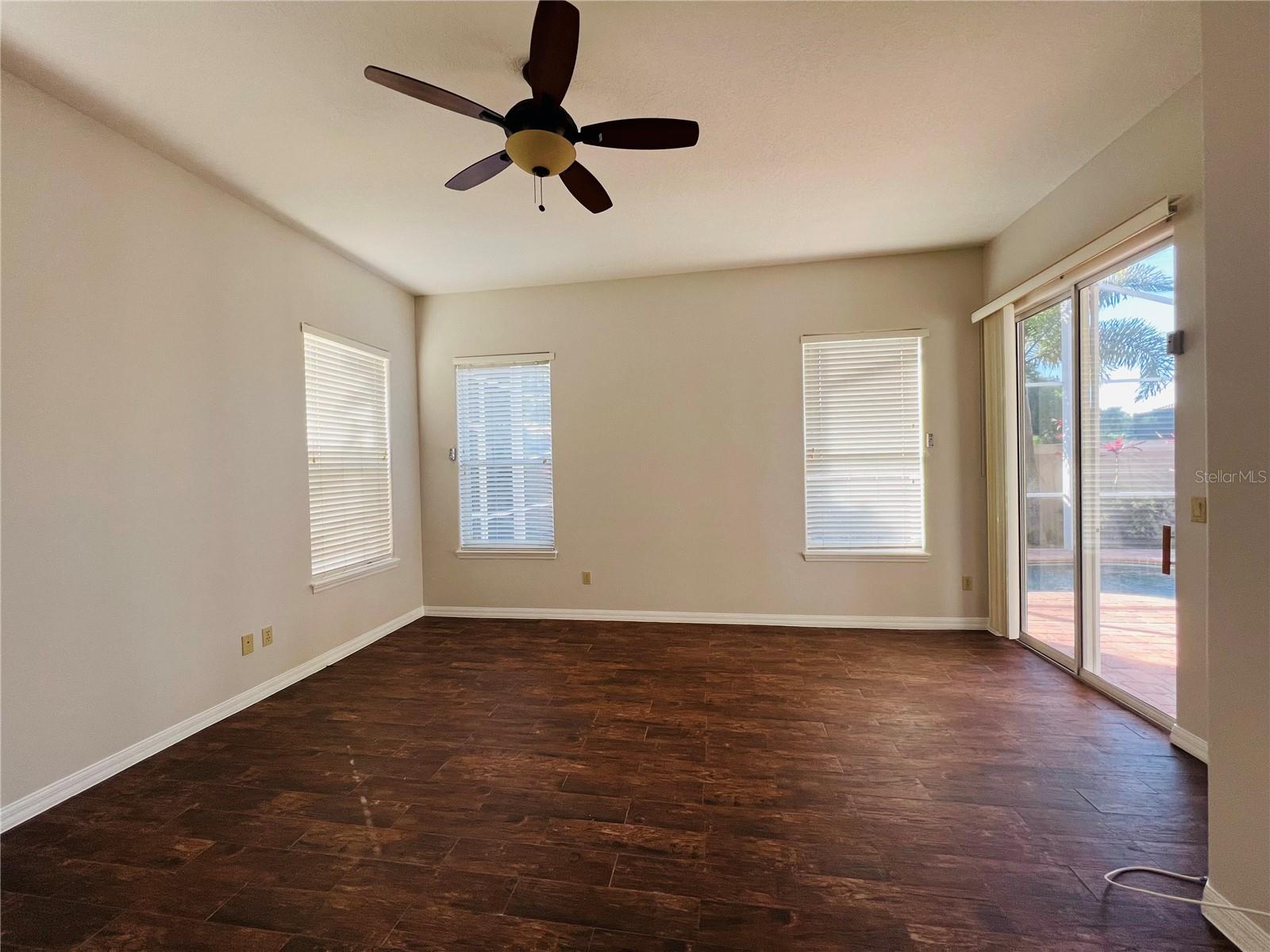 Image 18 of 28 For 8413 Saint Marino Boulevard