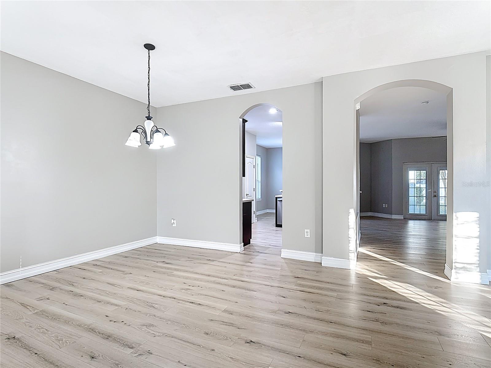 Image 10 of 54 For 3325 Primrose Willow Drive