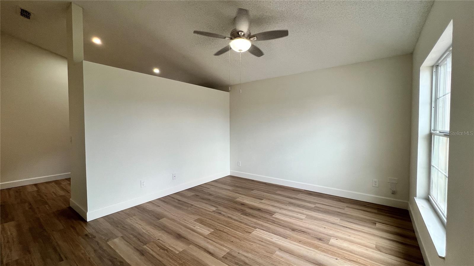 Image 4 of 18 For 5617 Golf Club Parkway