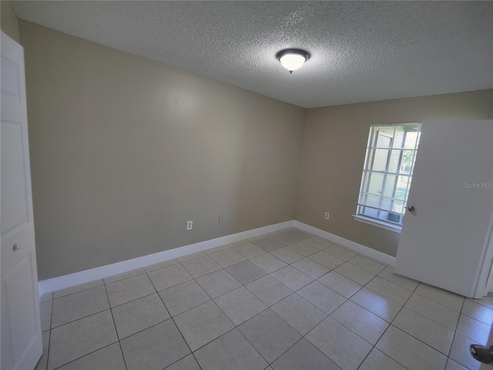 Image 16 of 35 For 445 Fountainhead Circle 157