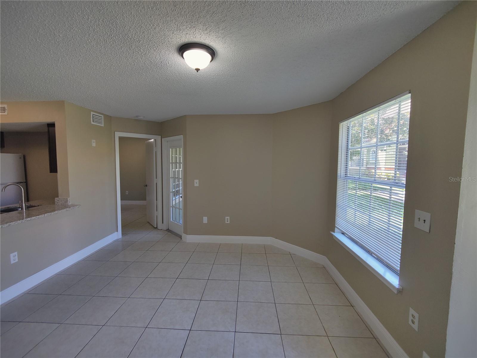 Image 17 of 35 For 445 Fountainhead Circle 157