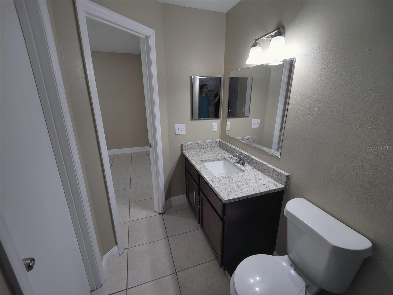 Image 19 of 35 For 445 Fountainhead Circle 157