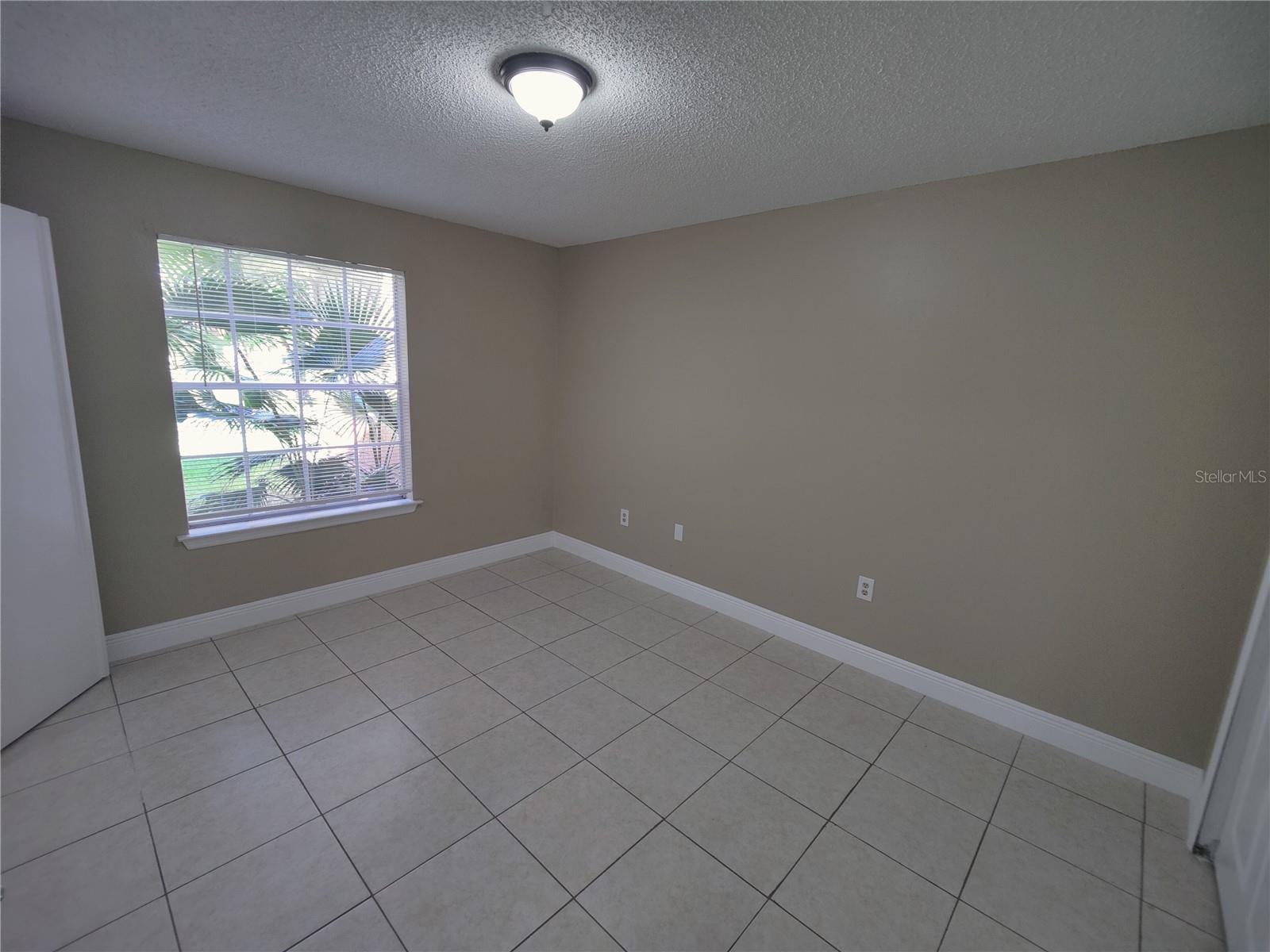 Image 22 of 35 For 445 Fountainhead Circle 157