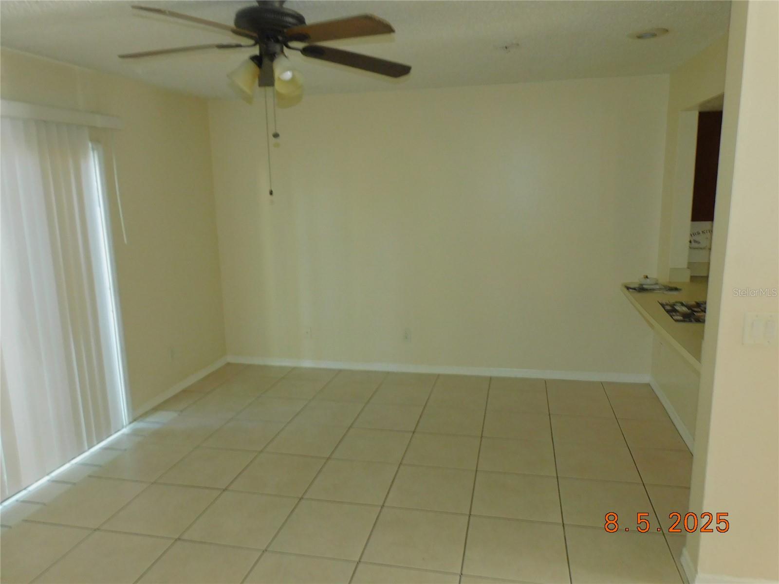 Image 3 of 10 For 2413 Summerfield Way 2413