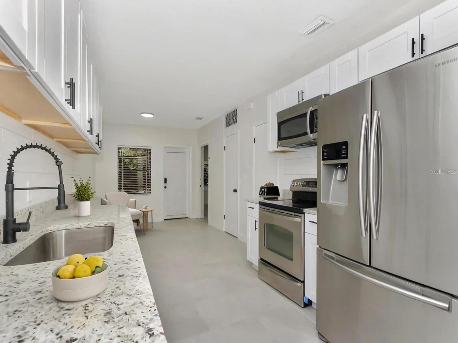 Image 11 of 24 For 1234 Lynwood Avenue