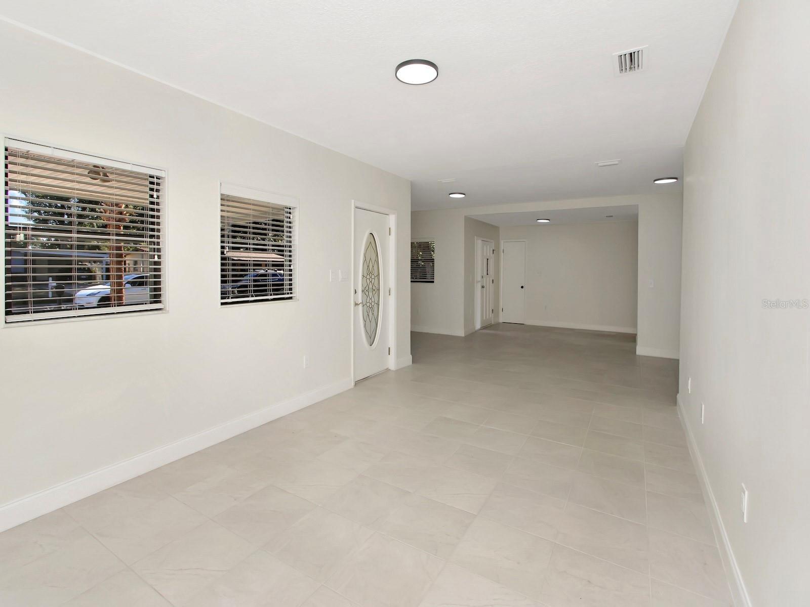 Image 7 of 24 For 1234 Lynwood Avenue
