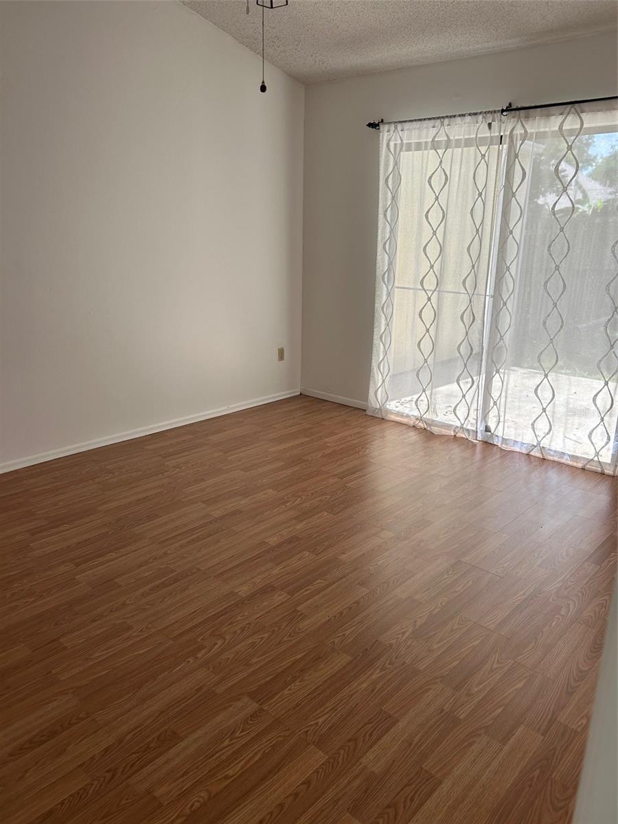 Image 6 of 9 For 2900 Risser Avenue