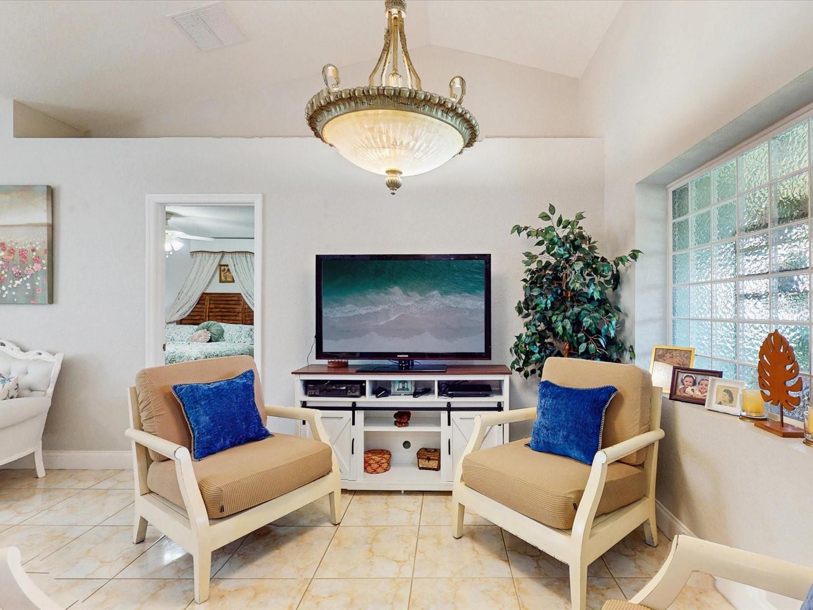 Image 15 of 40 For 411 Mallard Way