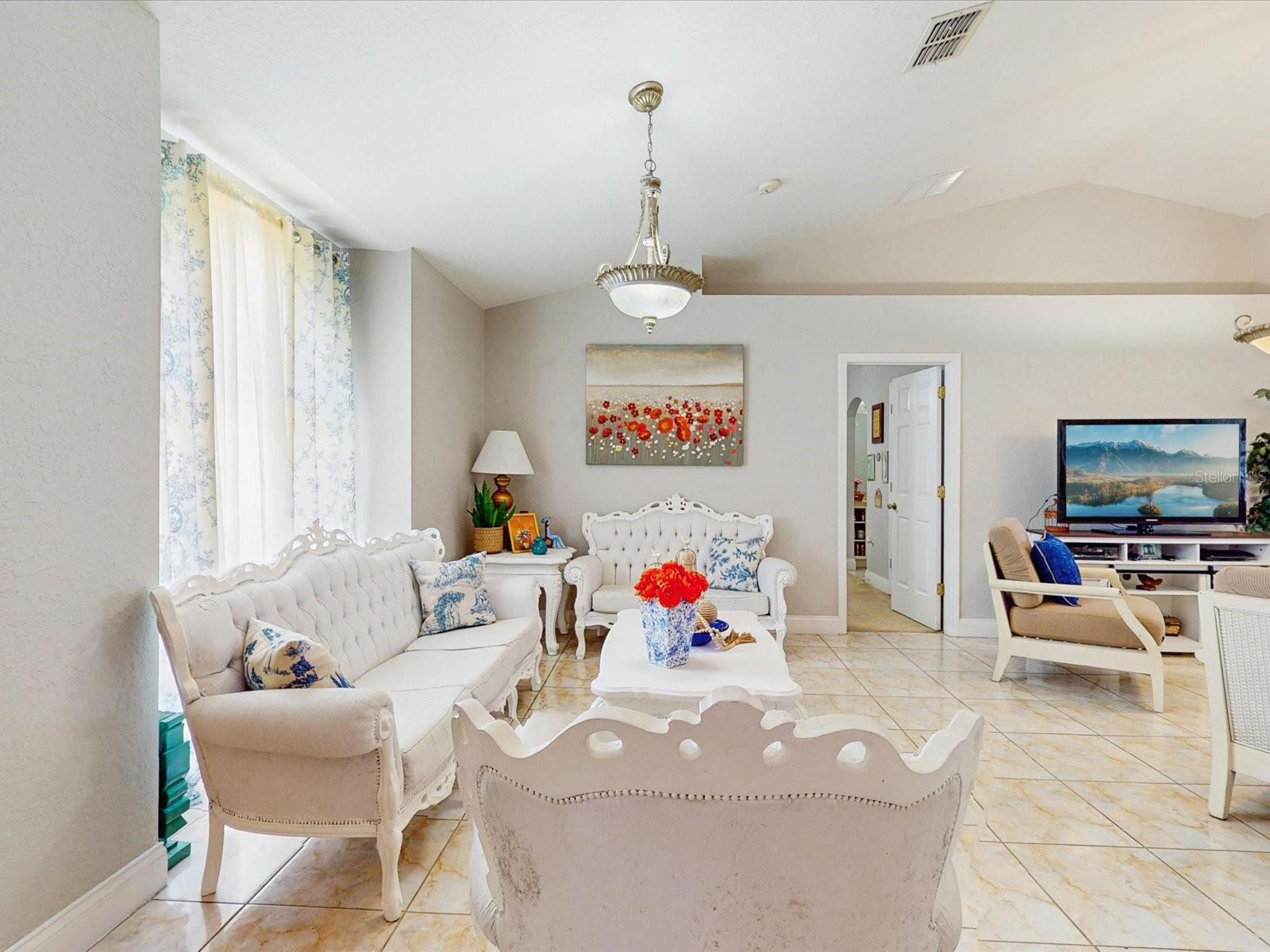 Image 6 of 40 For 411 Mallard Way